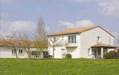 EHPAD - KORIAN HOME DE L'EBAUPIN 79510 Coulon