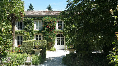 Maison de retraite Domaine de la Chaise 16480 Berneuil