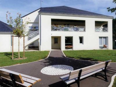 RESIDENCE AUTONOMIE  MAISON BLANCHE 37540 Saint-Cyr-sur-Loire