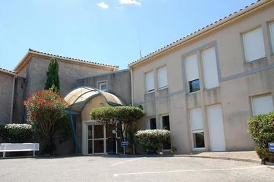 EHPAD UN HAMEAU POUR LA RETRAITE 13630 Eyragues