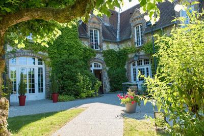 EHPAD Le Château de Villeniard 77710 Vaux-sur-Lunain