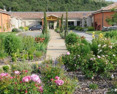 EHPAD MAISON DE RETRAITE LES CHENES 26802 Portes-lès-Valence