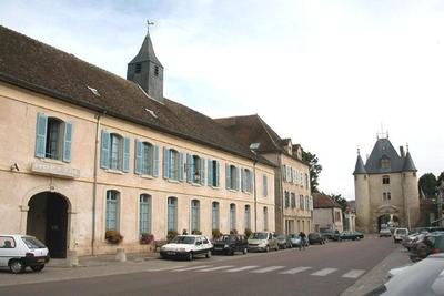 EHPAD Carnot - L'HOPITAL ROLAND BONNION 89500 Villeneuve-sur-Yonne