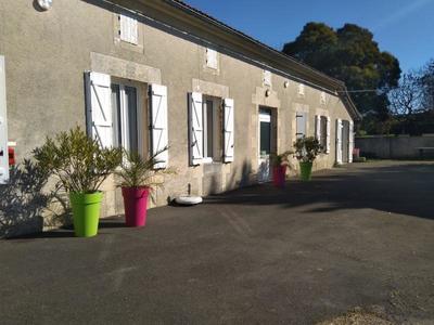 Maison de Retraite La Roseraie 16360 Chantillac