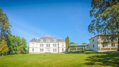 Résidence Château de Vernange 01390 Saint-André-de-Corcy