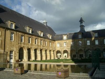 EHPAD DE L'ABBAYE 08210 Mouzon