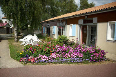 Foyer Résidence Autonomie Henri Minault 79190 Sauzé-Vaussais