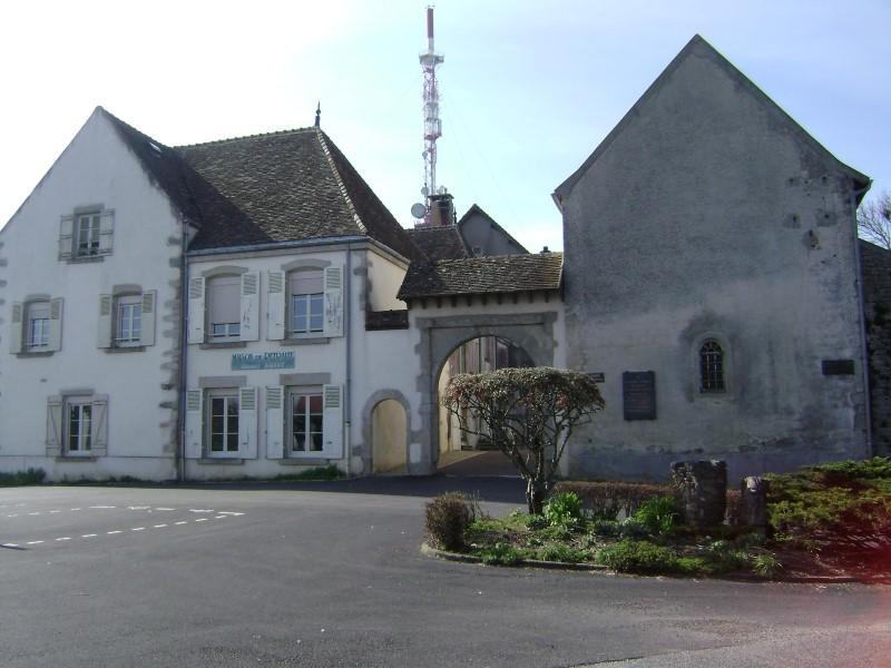 EHPAD M.R. MONT SAINT VINCENT, EHPAD Mont-Saint-Vincent 71690